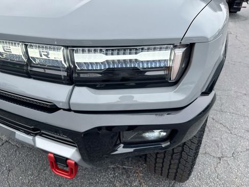 Used 2025 GMC Hummer EV 3X w/ LPO, Sport Package AWD/4WD image 10