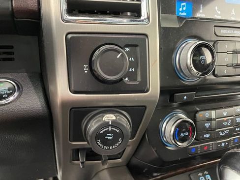 Used 2016 Ford F150 Platinum w/ Technology Package AWD/4WD image 10