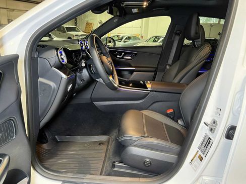 Used 2026 Mercedes-Benz GLC 300 4MATIC image 22