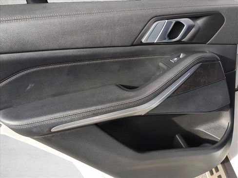 Used 2023 BMW X5 xDrive40i AWD/4WD image 21