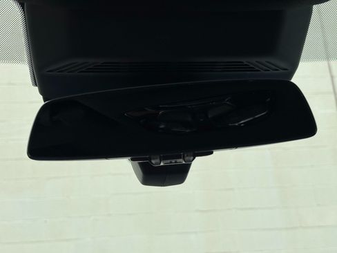 Used 2024 BMW i7 eDrive50 w/ M Sport Package RWD image 41