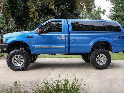 Used 2000 Ford F250 XLT AWD/4WD image 3