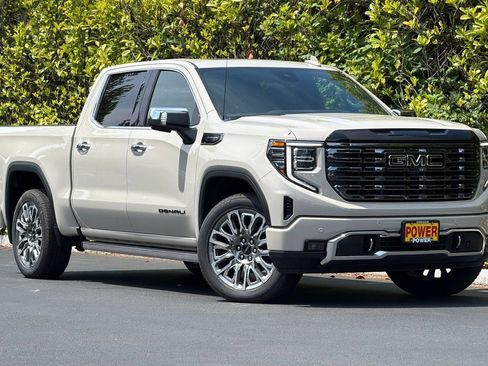 New 2026 GMC Sierra 1500 Denali Ultimate w/ LPO, Black Badging Package AWD/4WD image 2