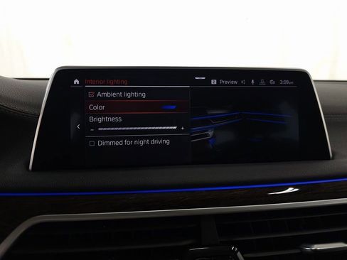 Used 2020 BMW 750i xDrive image 32