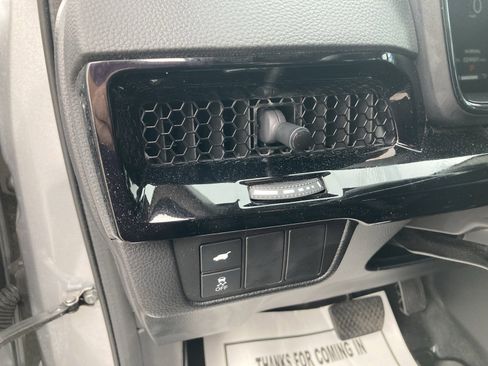 Used 2023 Honda CR-V EX-L image 13