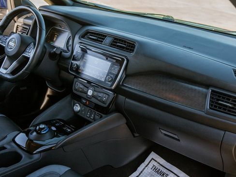 Used 2019 Nissan Leaf SL w/ SL Technology Package image 11