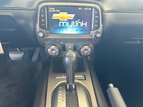 Used 2015 Chevrolet Camaro LT RWD image 12