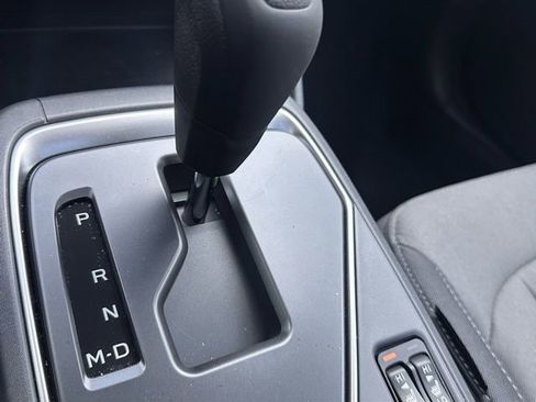 Used 2025 Subaru Crosstrek 2.0i Premium image 11