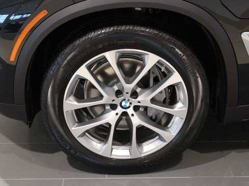 New 2026 BMW X5 xDrive50e w/ Climate Comfort Package AWD/4WD image 26