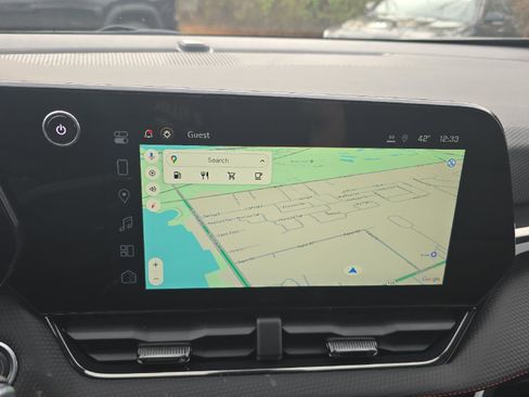 New 2025 Chevrolet Equinox RS w/ Convenience Package III image 17