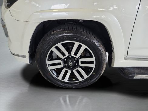 Used 2016 Toyota 4Runner Limited AWD/4WD image 30