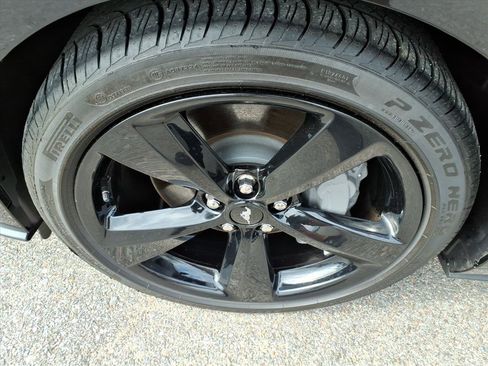 Used 2021 Ford Mustang GT Premium w/ Equipment Group 401A RWD image 4