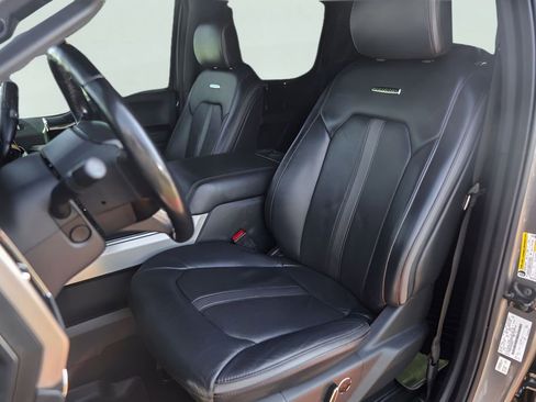 Used 2022 Ford F250 Platinum w/ FX4 Off-Road Package image 10