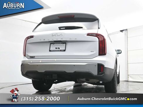 Used 2024 Kia Telluride LX image 21
