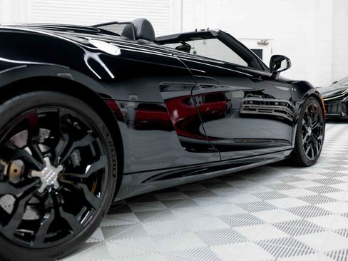 Used 2011 Audi R8 V10 AWD/4WD image 11