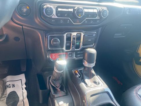 Used 2019 Jeep Wrangler Unlimited Rubicon AWD/4WD image 20