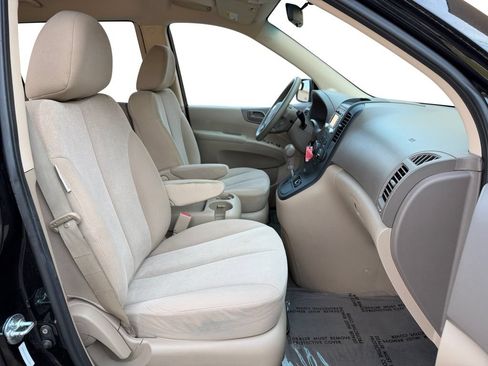 Used 2010 Kia Sedona LX FWD image 18