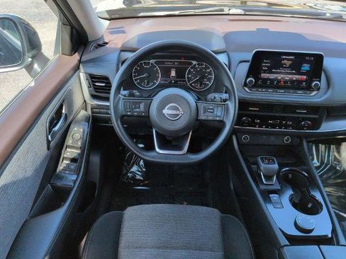 Certified 2023 Nissan Rogue SV AWD/4WD image 16