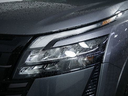 New 2026 Nissan Pathfinder Platinum AWD/4WD image 14