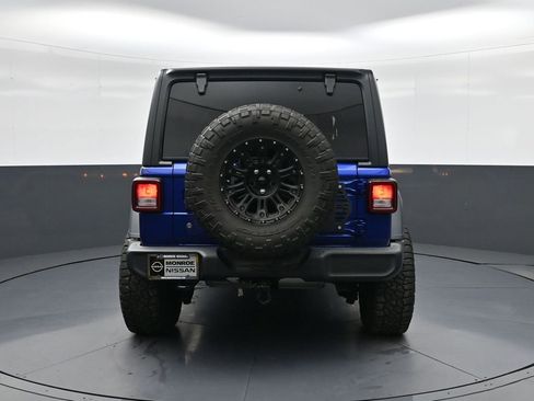 Used 2018 Jeep Wrangler Unlimited Sport AWD/4WD image 6