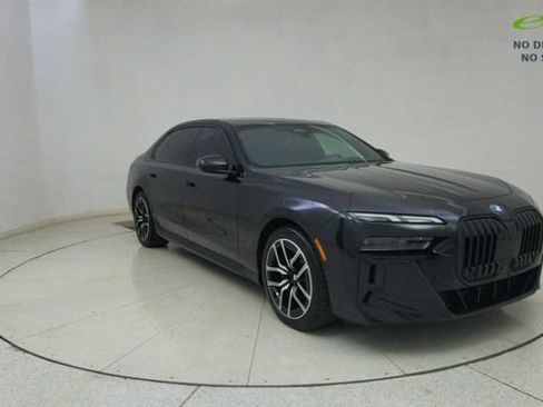 Used 2023 BMW 740i w/ Parking Assistance Package RWD image 64