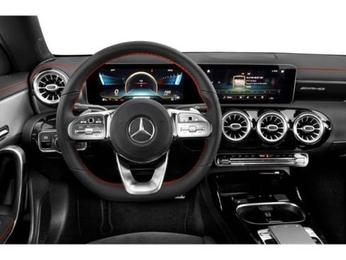 Used 2023 Mercedes-Benz CLA 35 AMG 4MATIC image 7