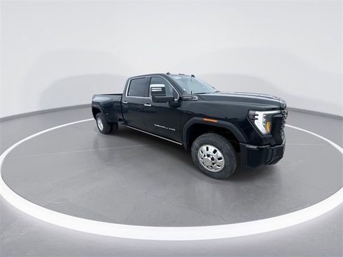 New 2026 GMC Sierra 3500 Denali Ultimate image 2
