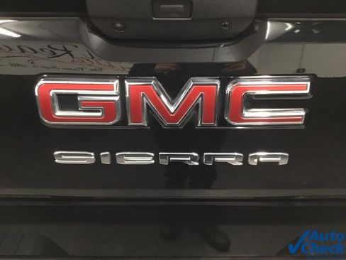 Used 2019 GMC Sierra 1500 Elevation w/ Elevation Value Package image 12