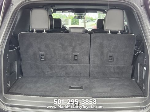 Used 2020 Ford Expedition XLT w/ Equipment Group 201A RWD image 13