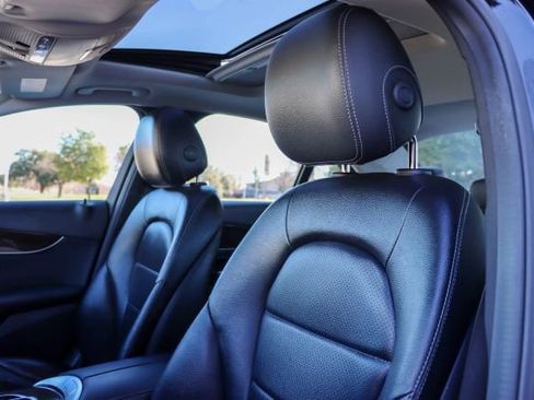 Used 2018 Mercedes-Benz C 300 C 300 image 21
