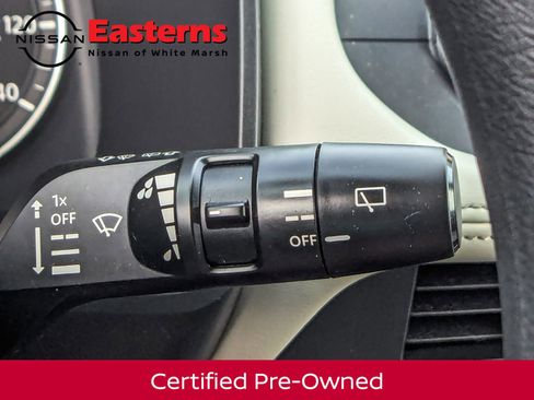 Used 2023 Nissan Rogue SV AWD/4WD image 33