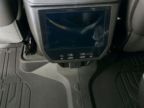 New 2026 GMC Yukon XL AT4 Ultimate w/ LPO, Floor Liner Package AWD/4WD image 21