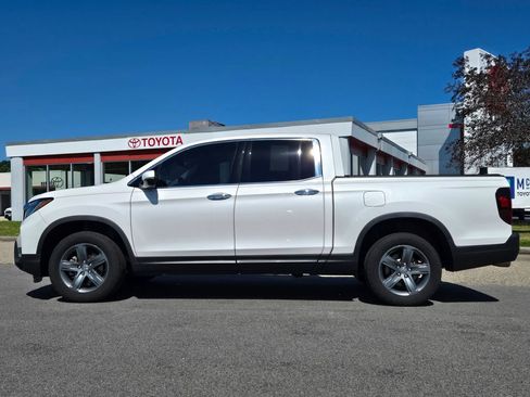 Used 2023 Honda Ridgeline RTL-E image 2