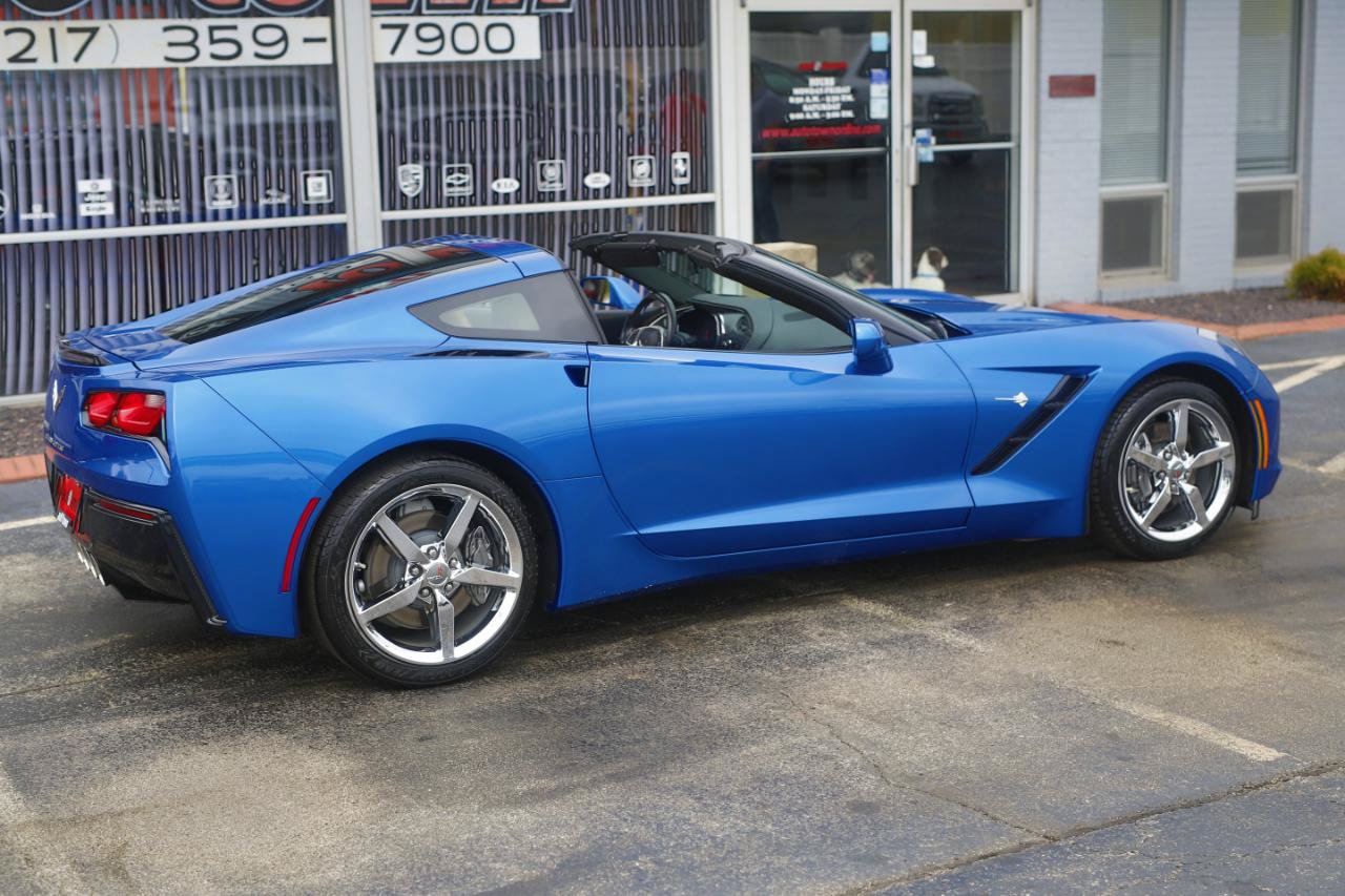 Used 2014 Chevrolet Corvette Stingray Coupe w/ 2LT Preferred Equipment Group RWD image 16