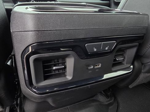 Used 2025 GMC Sierra 1500 AT4 w/ AT4 Premium Package image 25