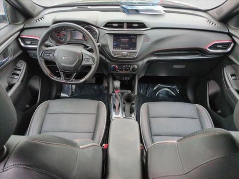 Used 2022 Chevrolet TrailBlazer RS image 16