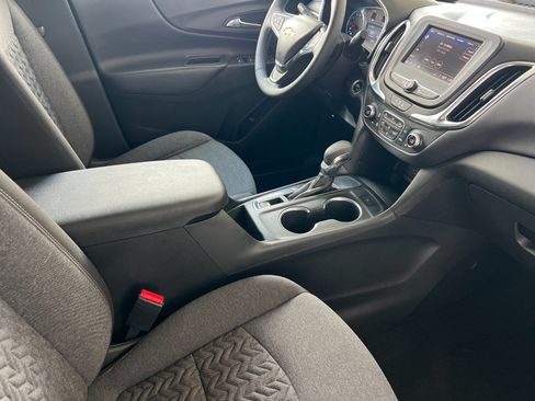 Used 2023 Chevrolet Equinox LT w/ Driver Convenience Package FWD image 16