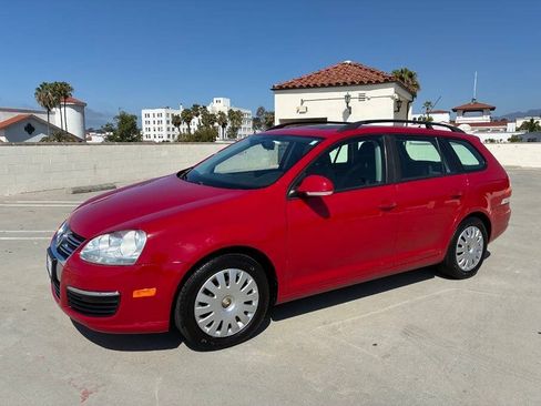 Used 2009 Volkswagen Jetta S FWD image 2