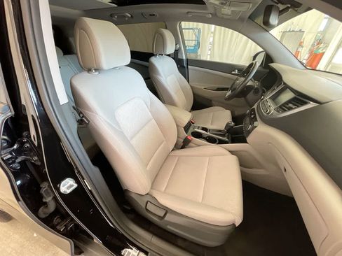 Used 2018 Hyundai Tucson Value AWD/4WD image 24
