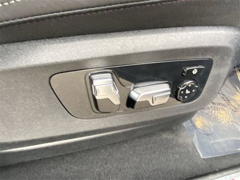 Certified 2024 BMW X6 xDrive40i w/ Premium Package image 13