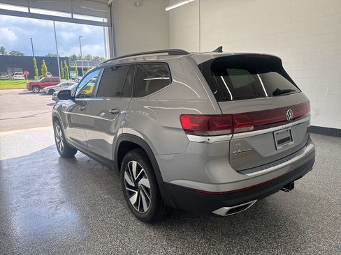 New 2026 Volkswagen Atlas SE AWD/4WD image 2