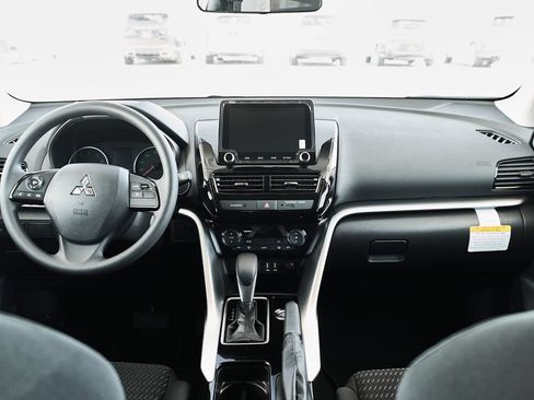 New 2026 Mitsubishi Eclipse Cross ES AWD/4WD image 2