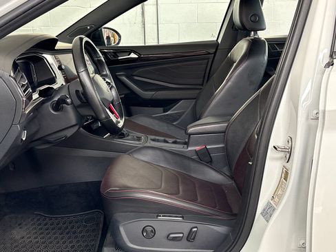 Used 2022 Volkswagen Jetta GLI Autobahn FWD image 11