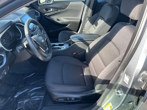 Used 2024 Chevrolet Malibu LT image 11