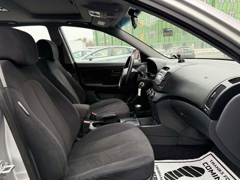 Used 2009 Hyundai Elantra SE w/ Premium Pkg 4 image 10