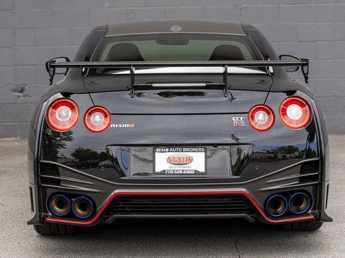Used 2020 Nissan GT-R NISMO AWD/4WD image 6