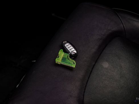 Used 2021 Nissan Armada SL w/ Captain's Chairs Package image 98