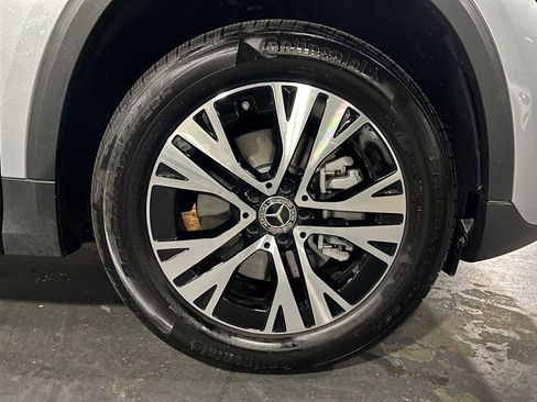 Certified 2025 Mercedes-Benz GLA 250 4MATIC image 9