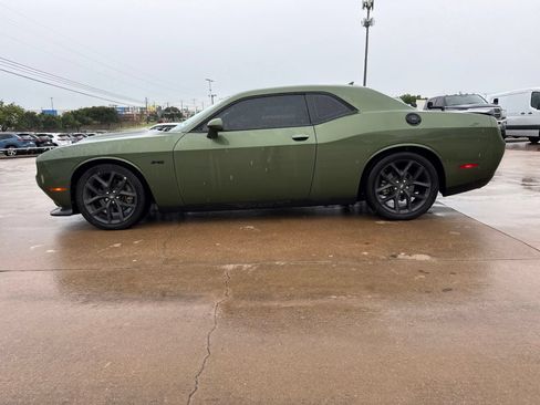 Used 2023 Dodge Challenger R/T w/ Plus Package RWD image 4