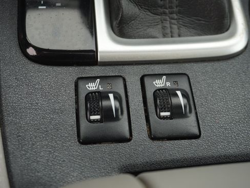 Used 2017 Toyota Highlander XLE AWD/4WD image 21